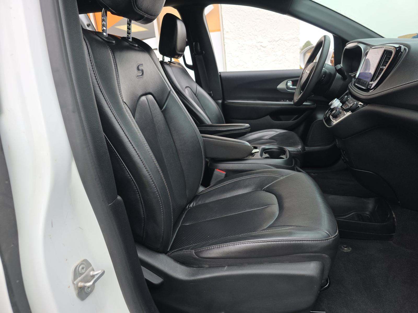 2022 Chrysler Pacifica Touring L AWD