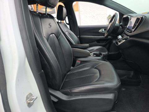 2022 Chrysler Pacifica Touring L AWD