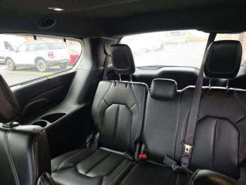 2022 Chrysler Pacifica Touring L AWD