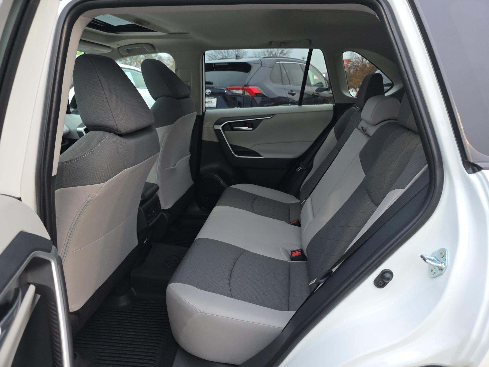 2025 Toyota RAV4 XLE AWD