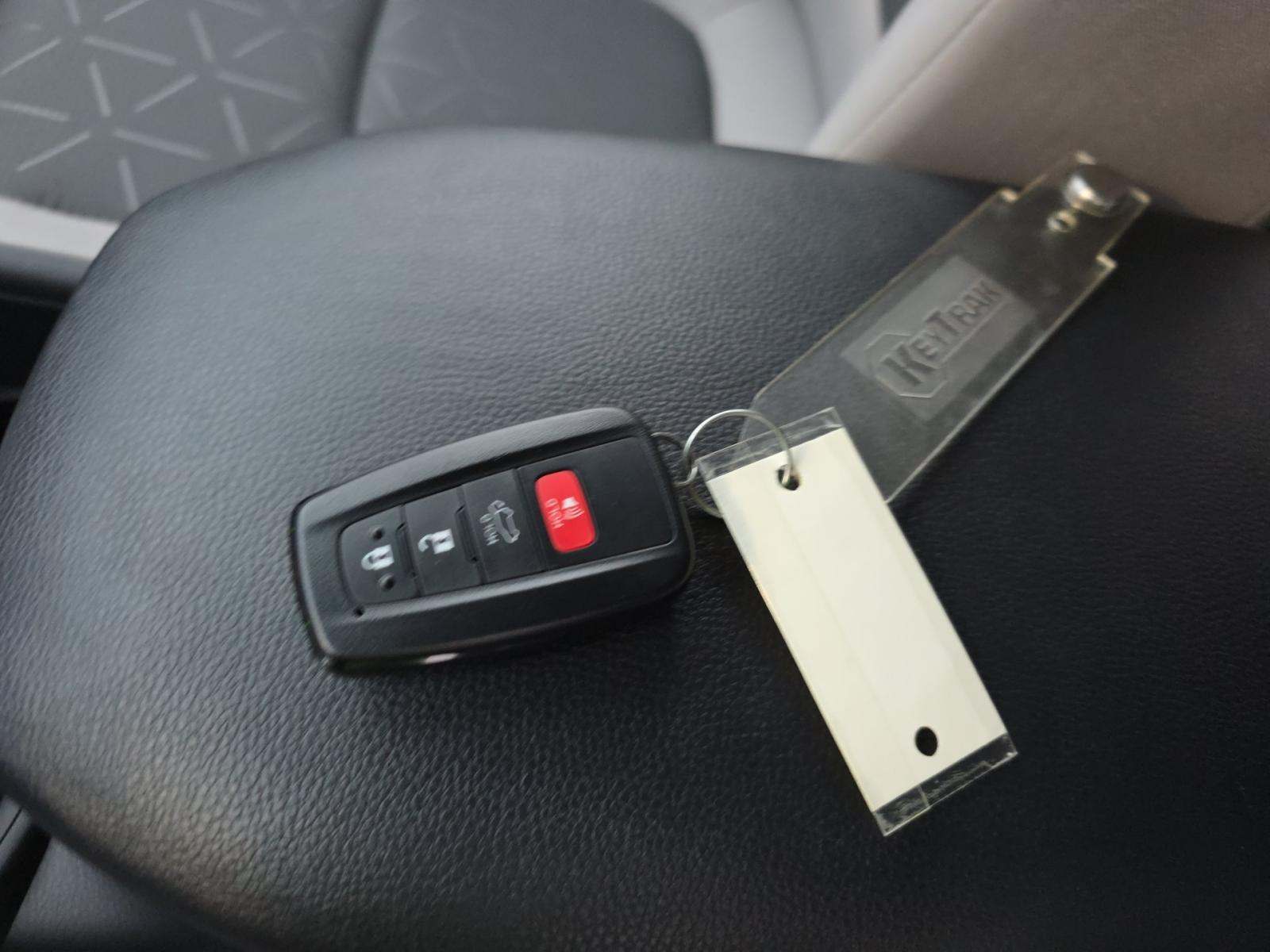 2025 Toyota RAV4 XLE AWD