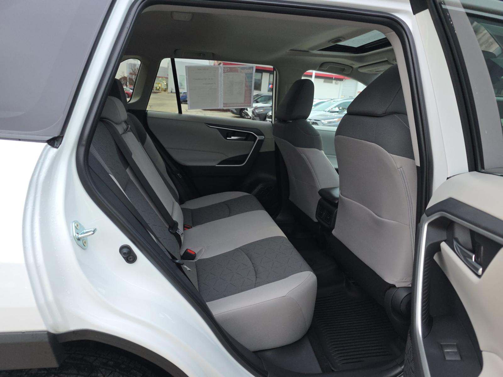 2025 Toyota RAV4 XLE AWD