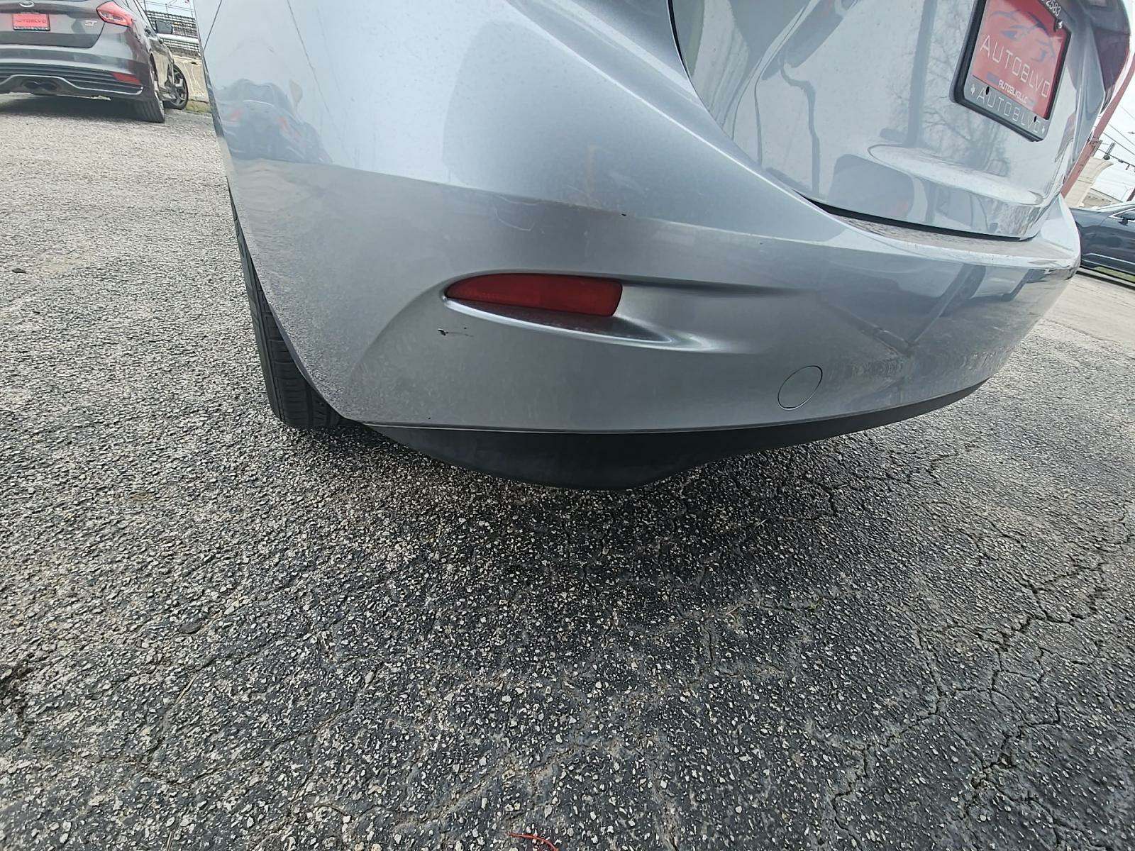 2017 MAZDA MAZDA3 Sport FWD