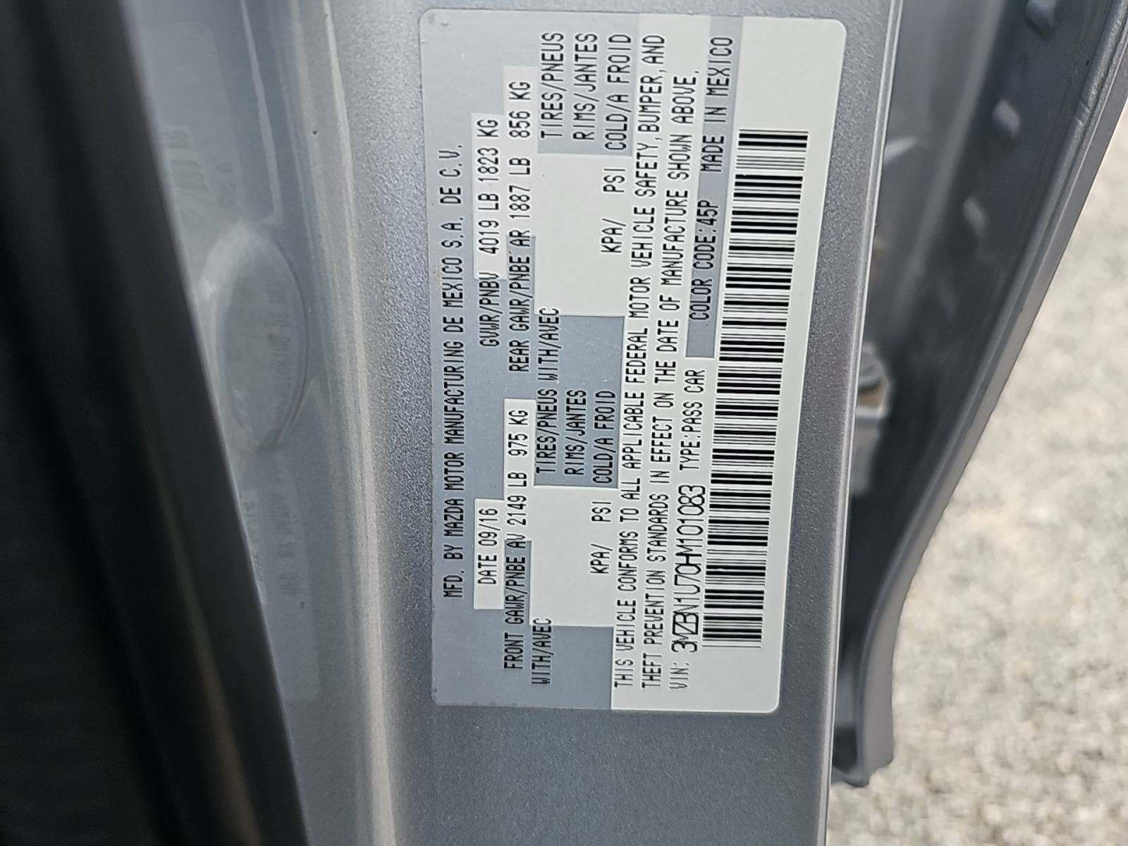 2017 MAZDA MAZDA3 Sport FWD