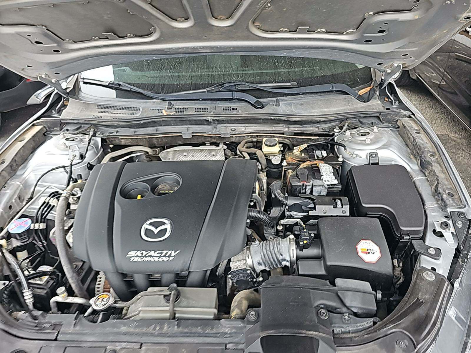 2017 MAZDA MAZDA3 Sport FWD