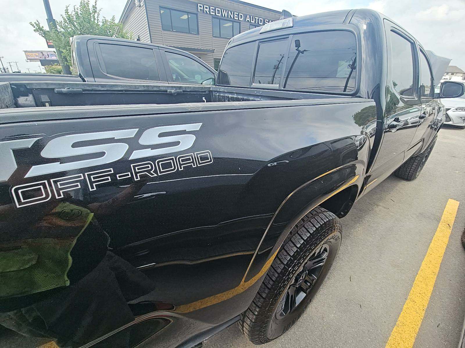 2022 Toyota Tacoma SR AWD