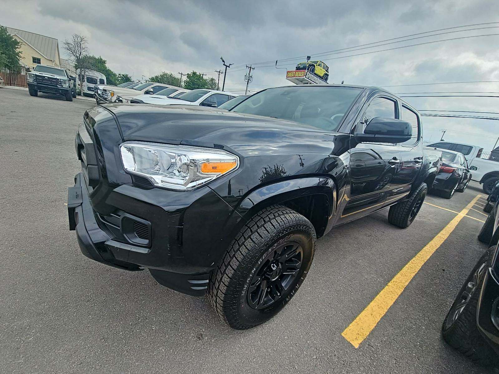 2022 Toyota Tacoma SR AWD