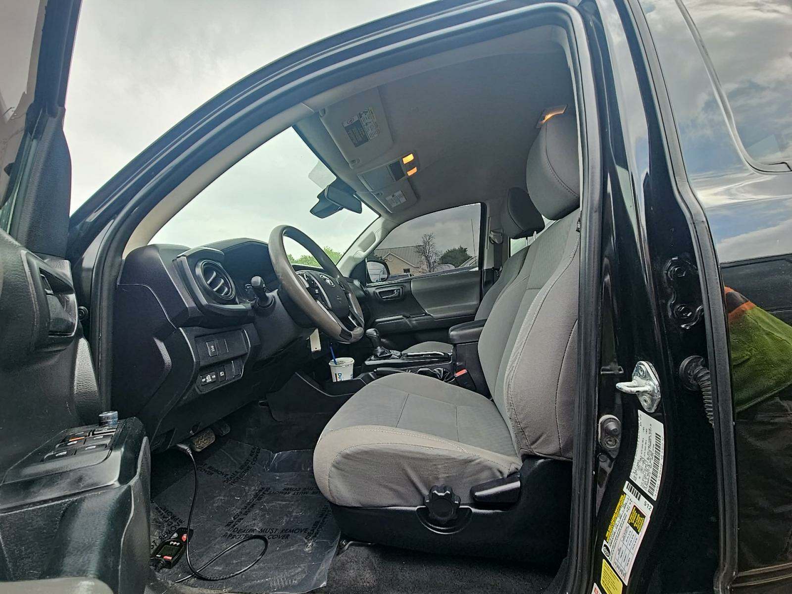 2022 Toyota Tacoma SR AWD