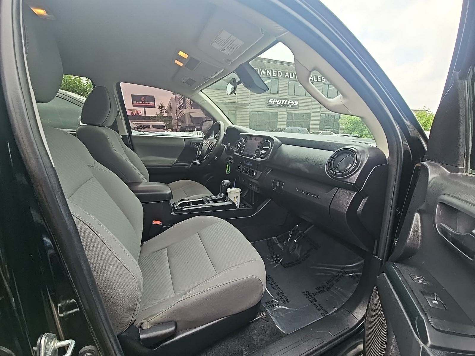 2022 Toyota Tacoma SR AWD