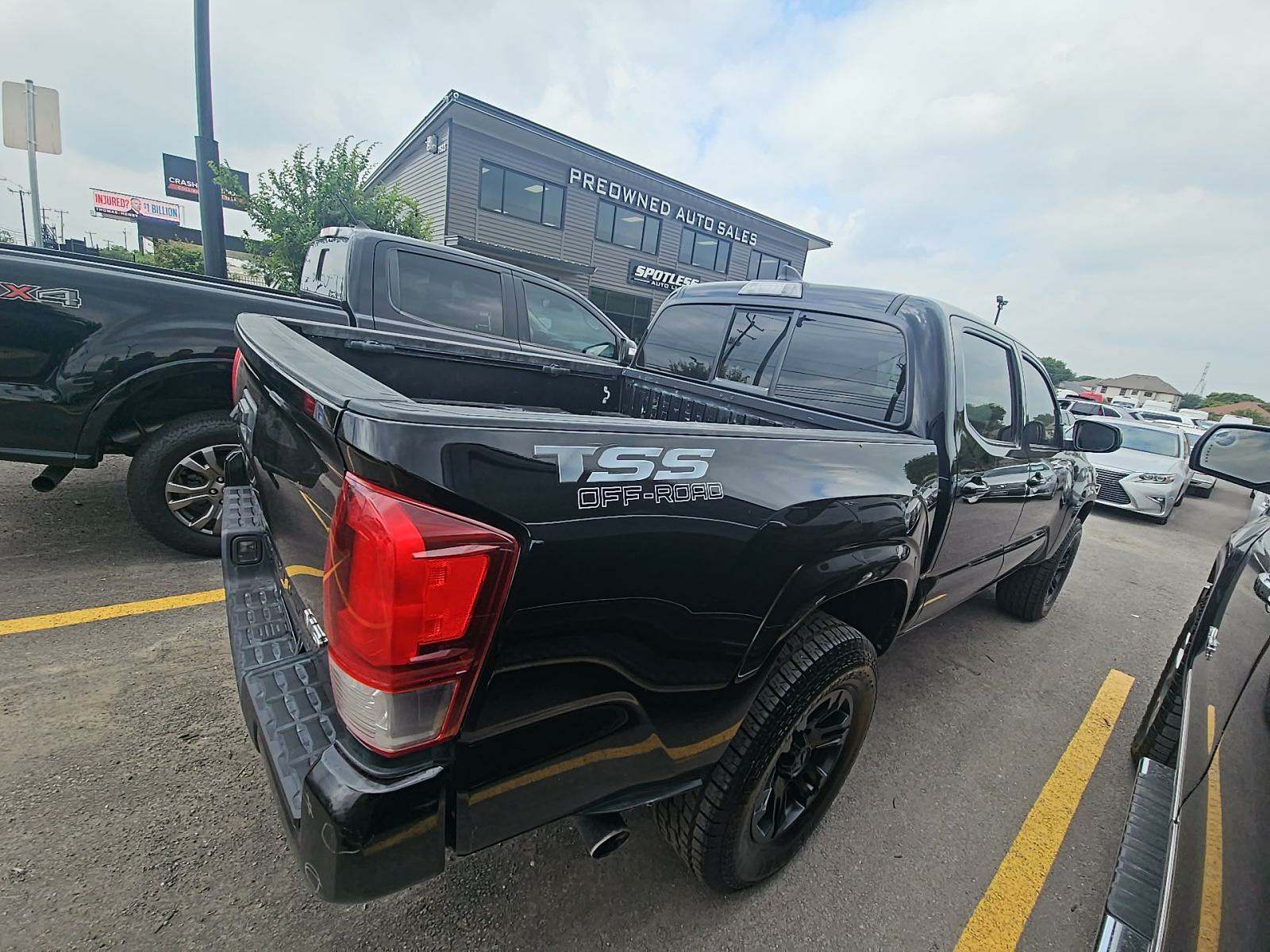 2022 Toyota Tacoma SR AWD