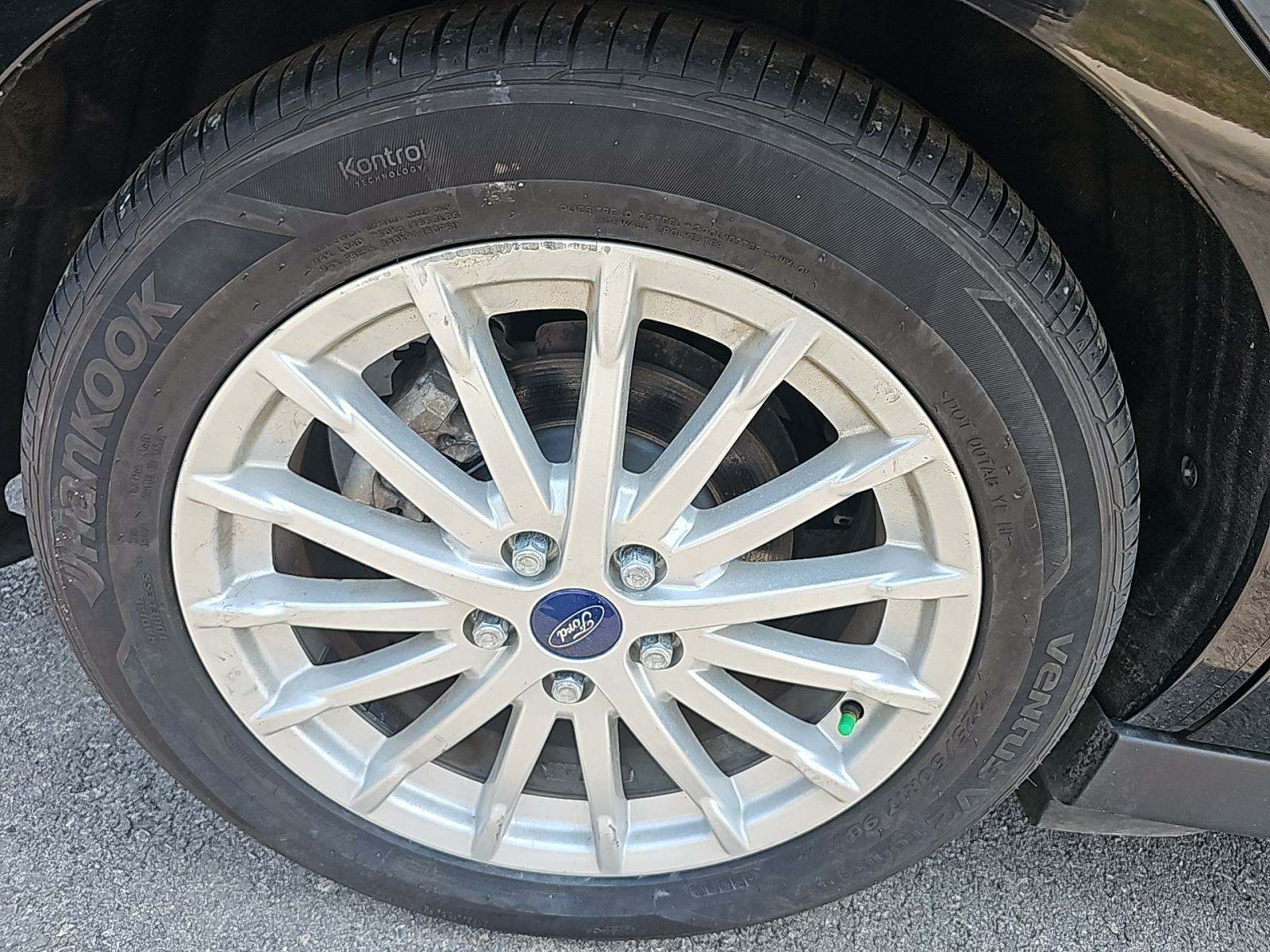 2016 Ford C-MAX Hybrid SE FWD