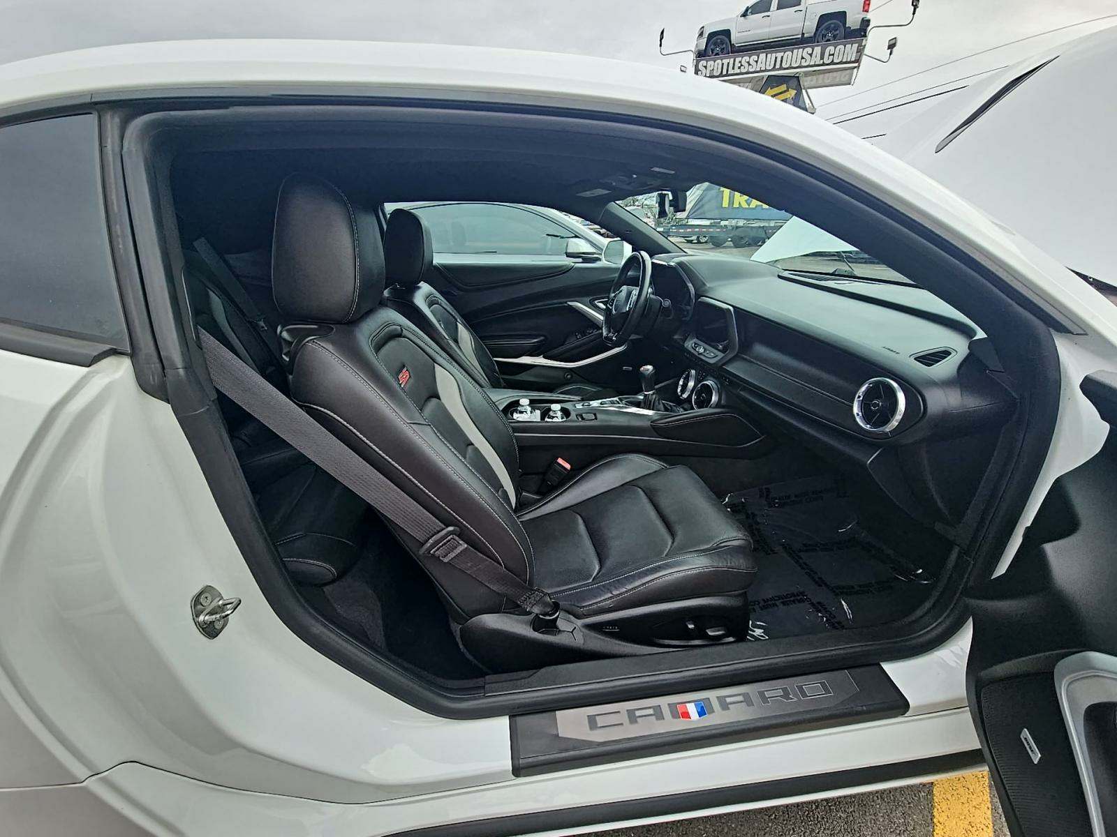 2018 Chevrolet Camaro 2SS RWD