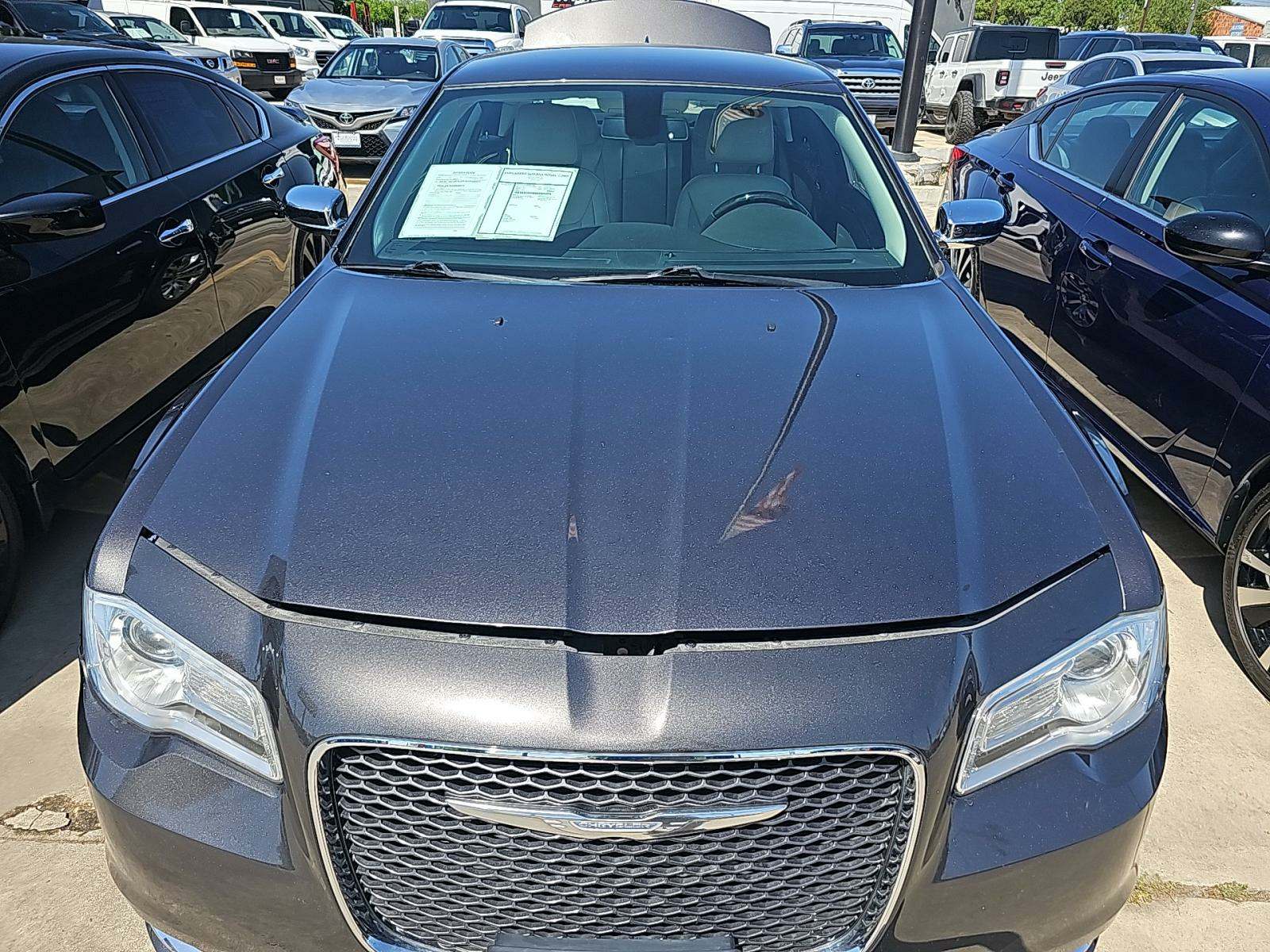 2018 Chrysler 300 Limited RWD