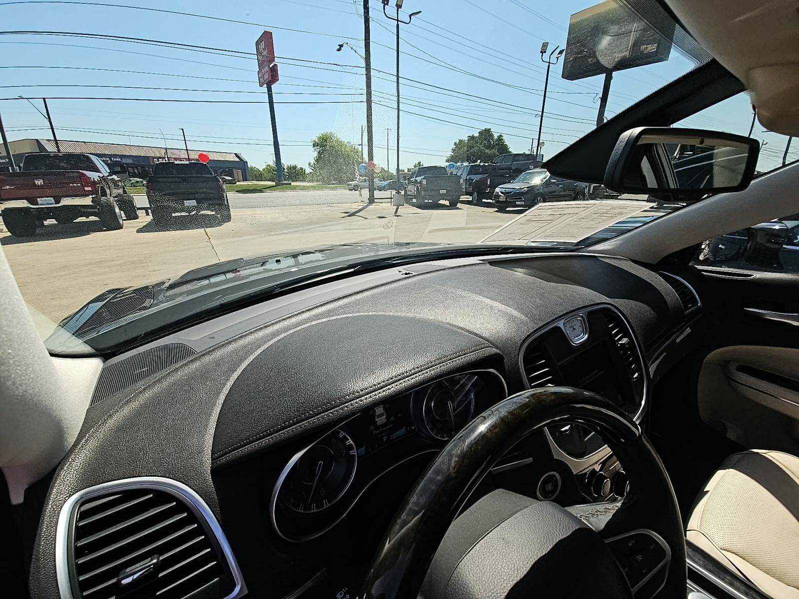 2018 Chrysler 300 Limited RWD