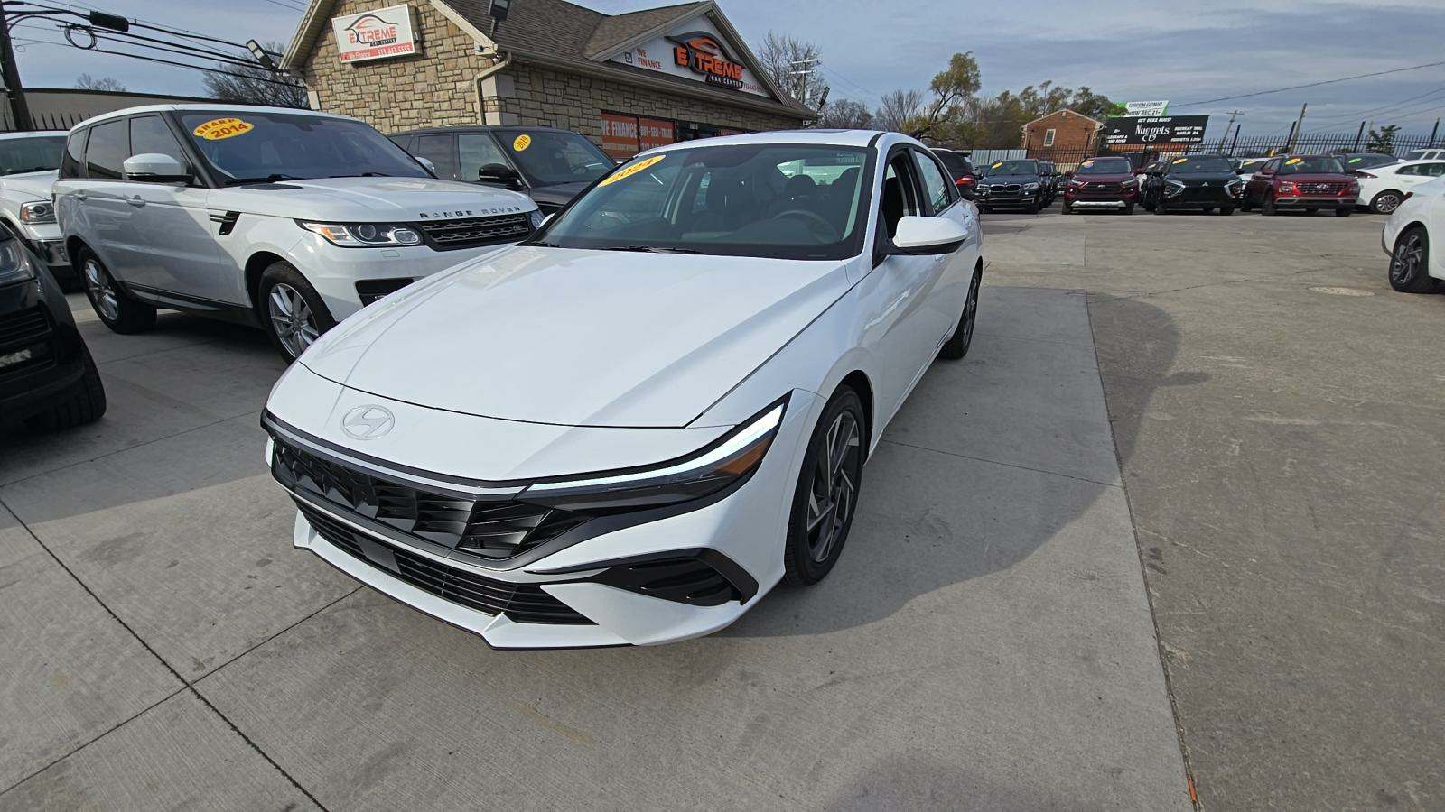 2024 Hyundai Elantra SEL