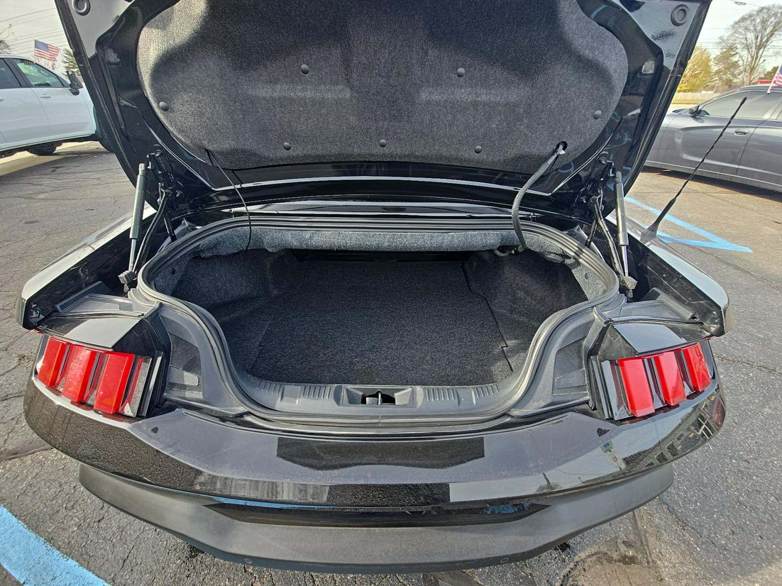 2024 Ford Mustang EcoBoost Premium RWD