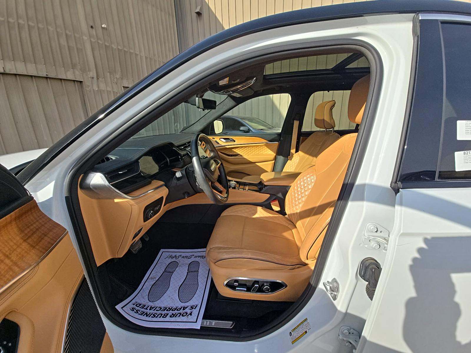 2023 Jeep Grand Cherokee Summit Reserve AWD