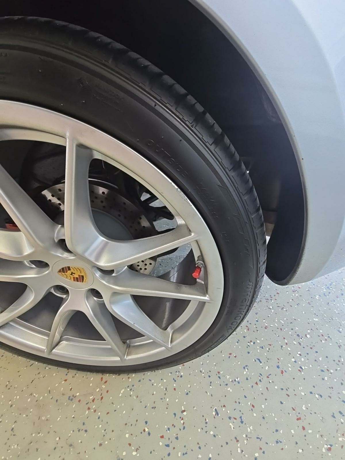 2015 Porsche Cayman Base RWD