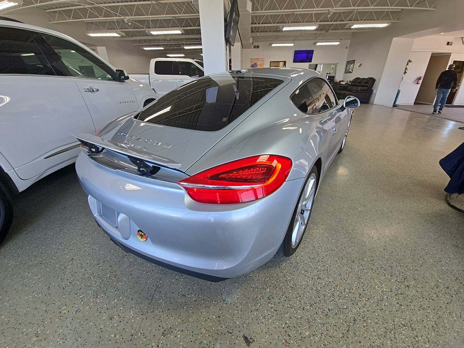 2015 Porsche Cayman Base RWD