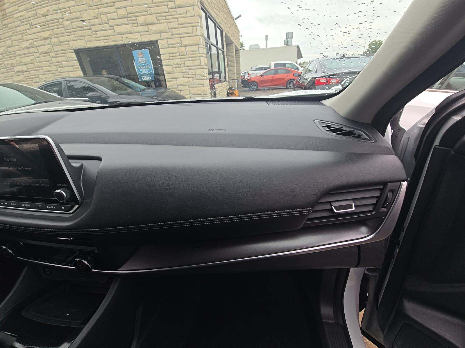 2024 Nissan Rogue SV FWD