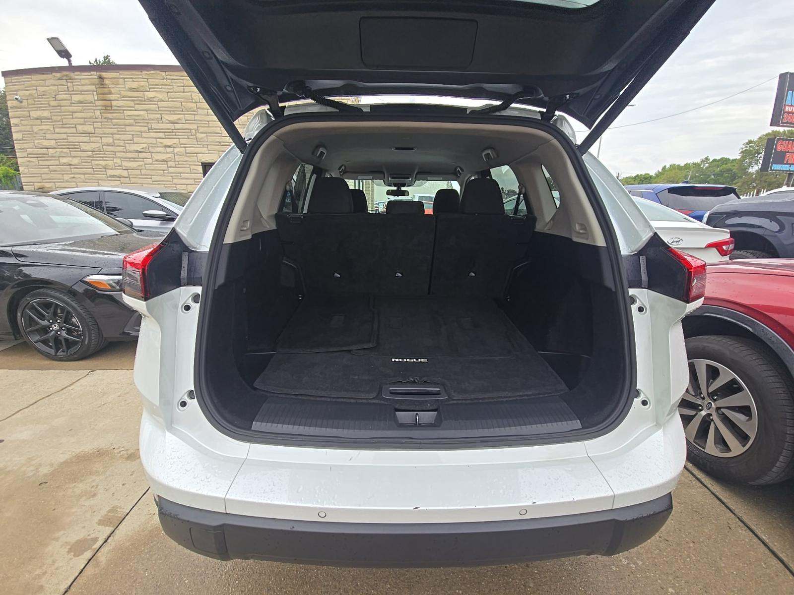 2024 Nissan Rogue SV FWD