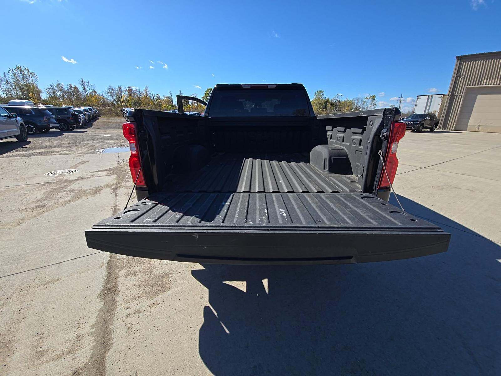 2023 Chevrolet Silverado 1500 RST AWD