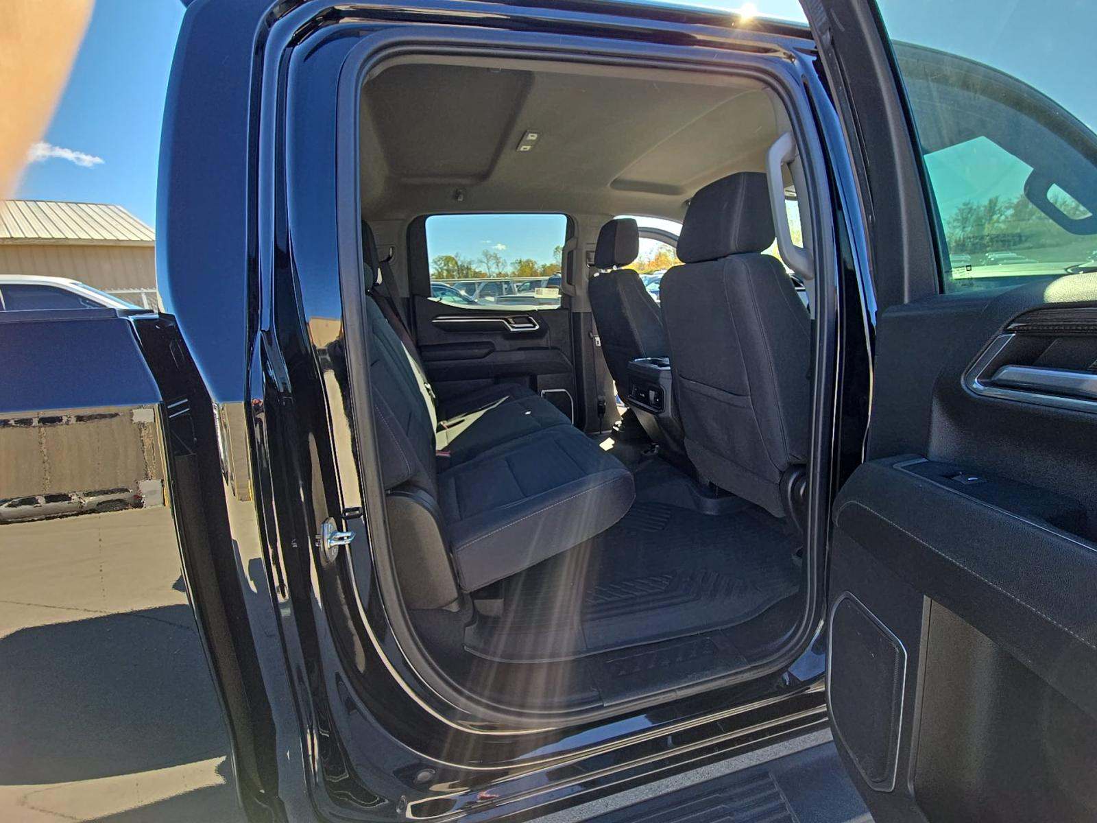 2023 Chevrolet Silverado 1500 RST AWD