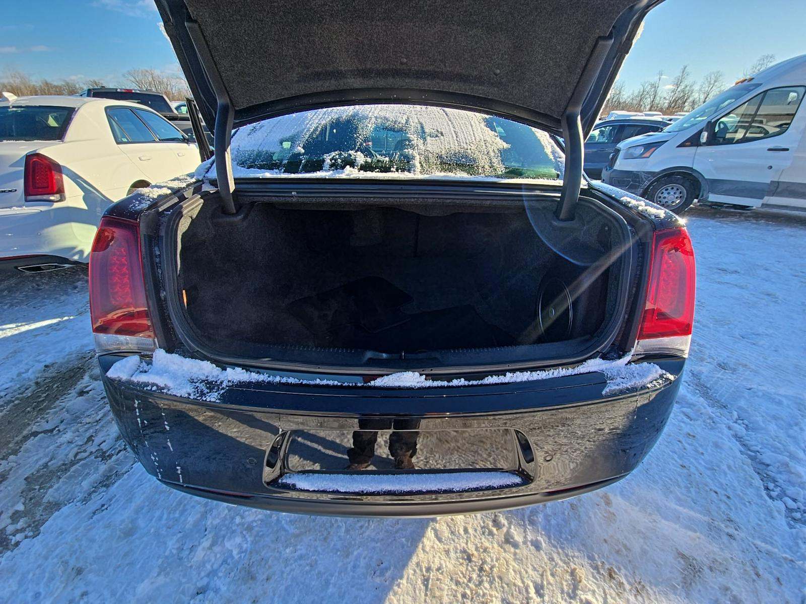 2023 Chrysler 300 Touring L AWD