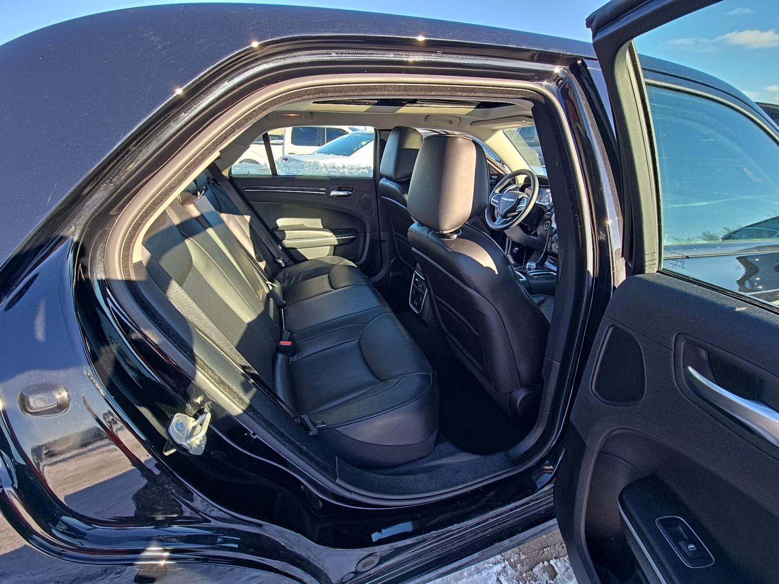 2023 Chrysler 300 Touring L AWD