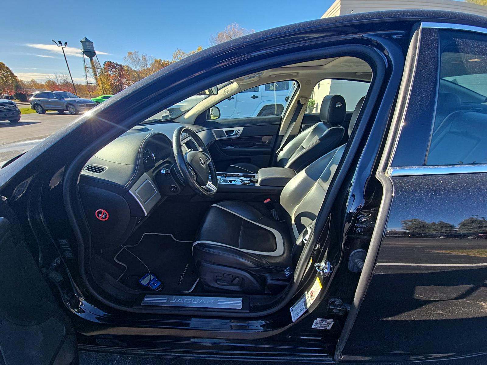 2015 Jaguar XF 3.0 Sport AWD