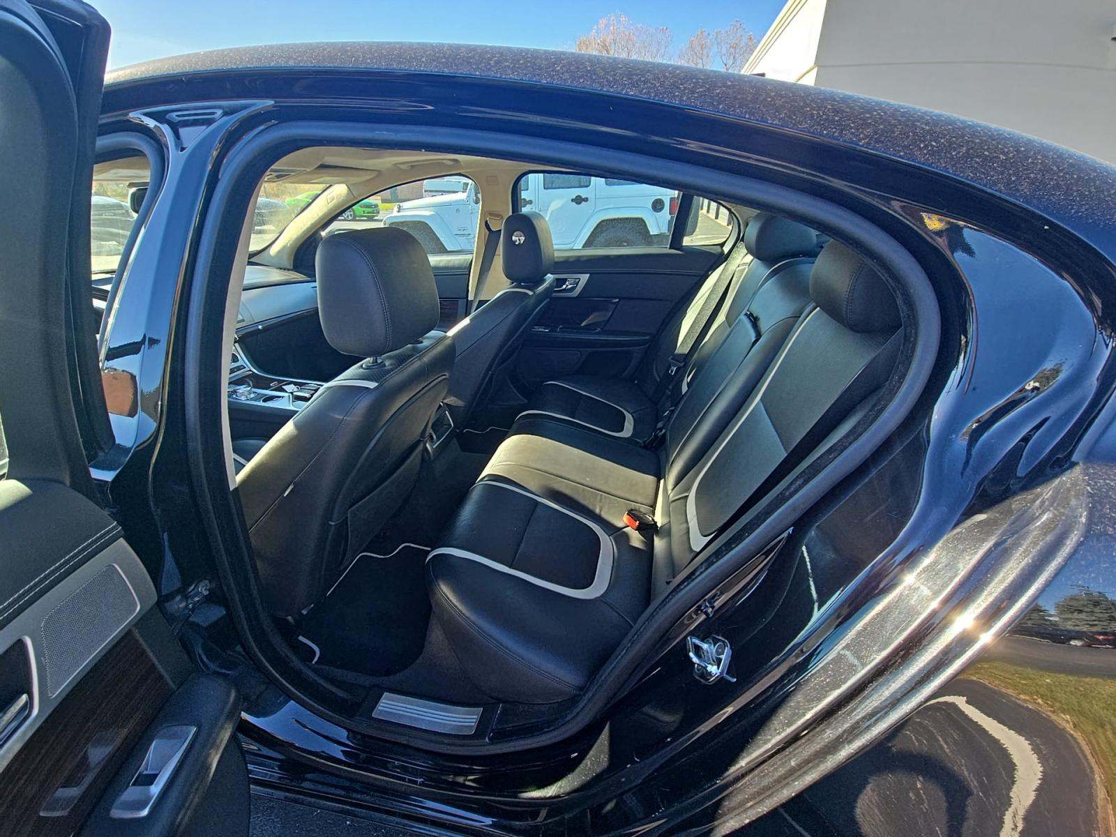 2015 Jaguar XF 3.0 Sport AWD