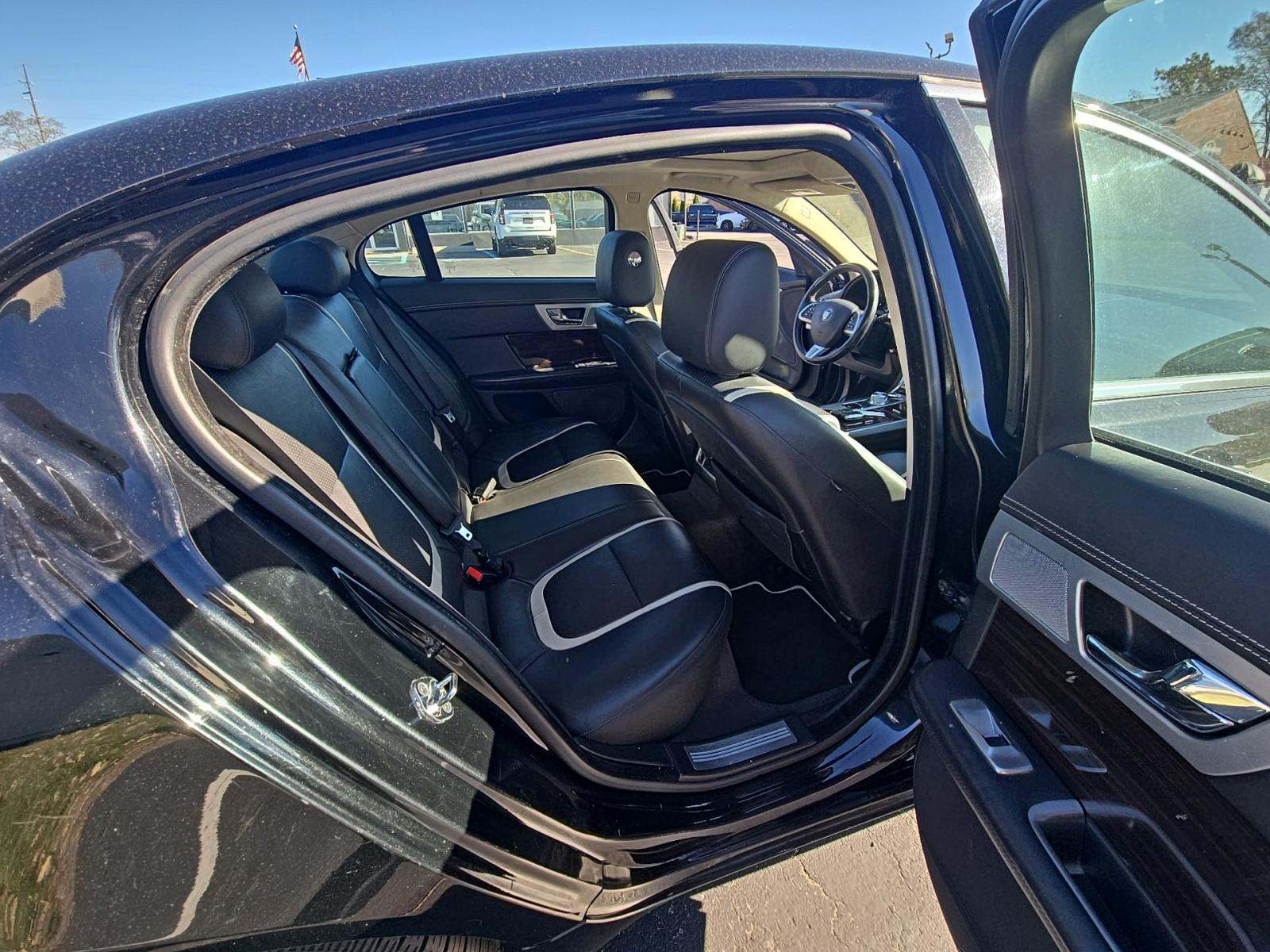 2015 Jaguar XF 3.0 Sport AWD