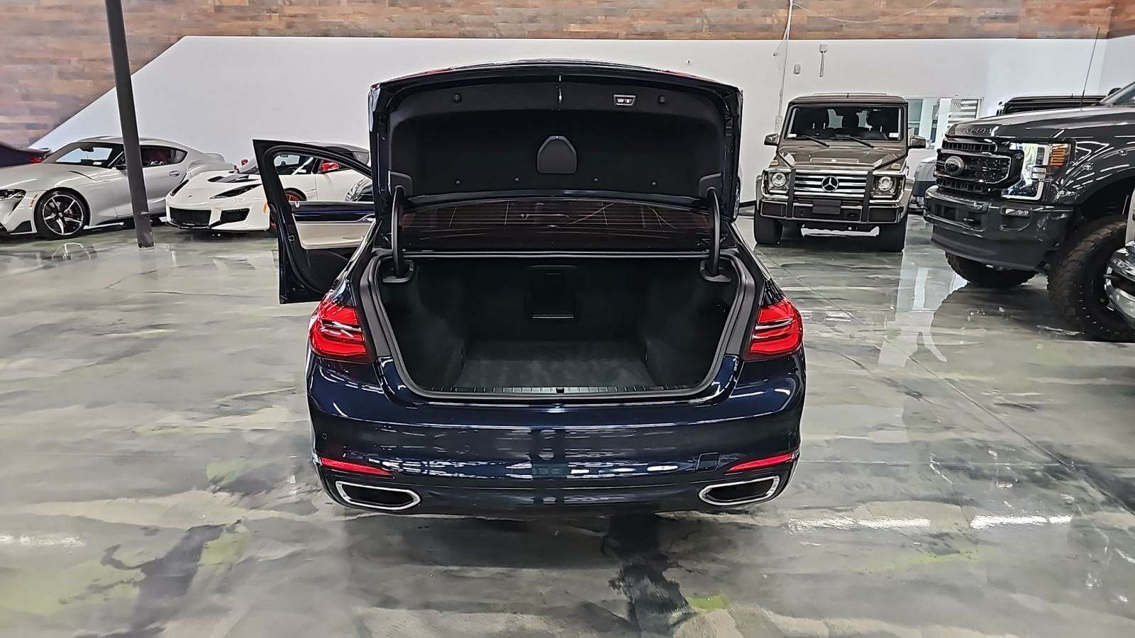 2016 BMW 7 Series 750i RWD