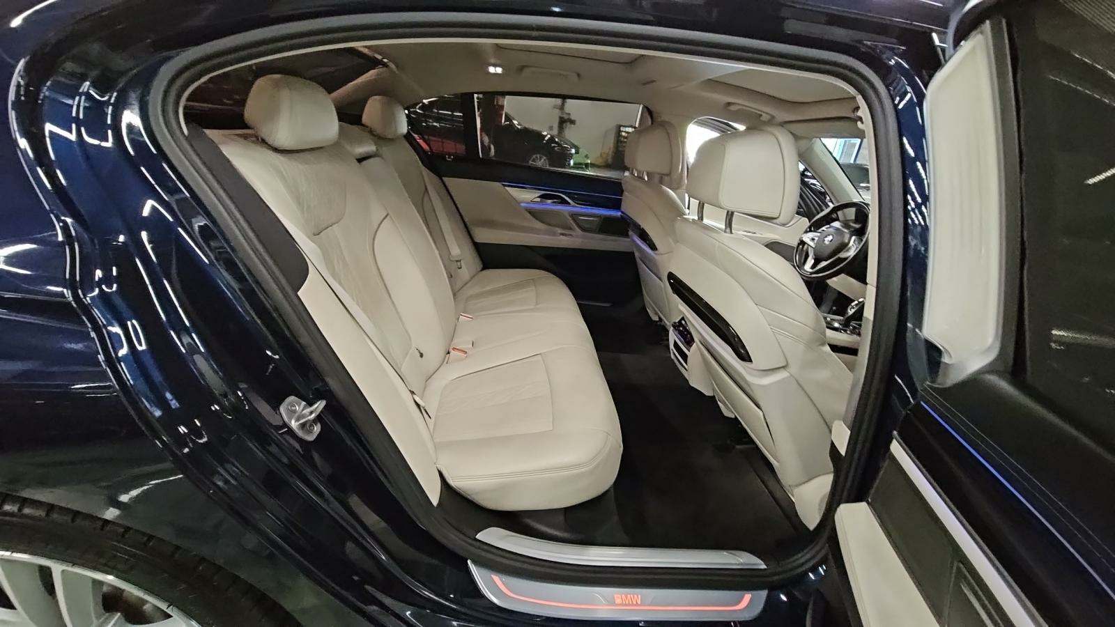 2016 BMW 7 Series 750i RWD