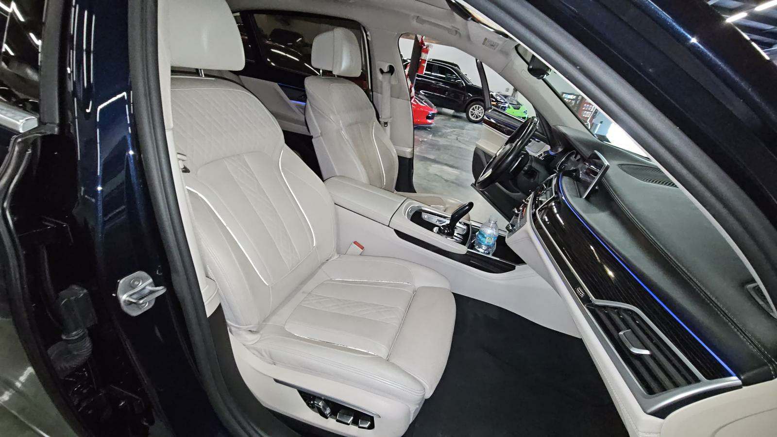 2016 BMW 7 Series 750i RWD