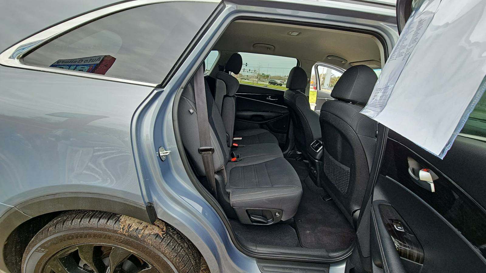 2020 Kia Sorento S V6 FWD