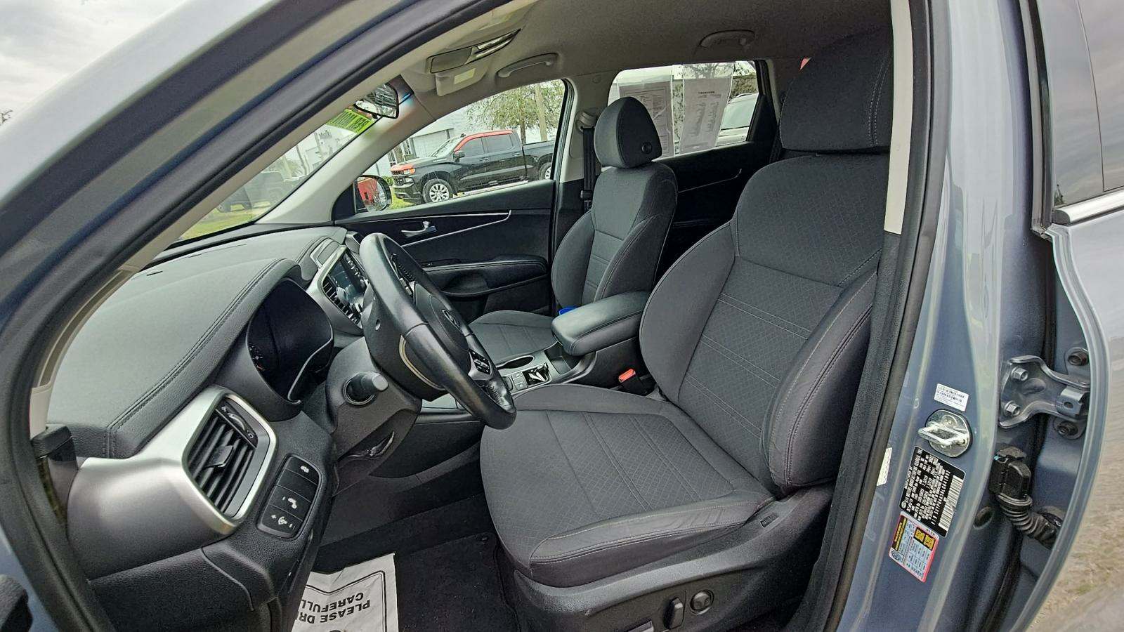 2020 Kia Sorento S V6 FWD