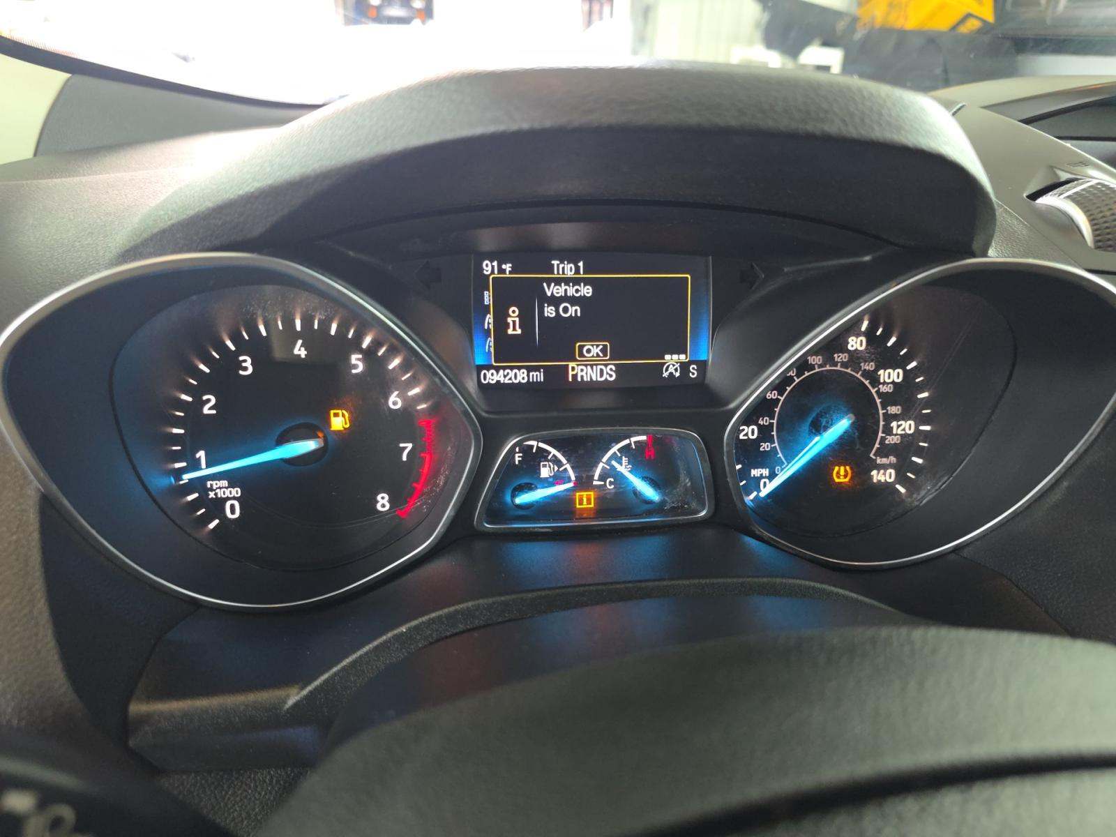 FORD ESCAPE - 9