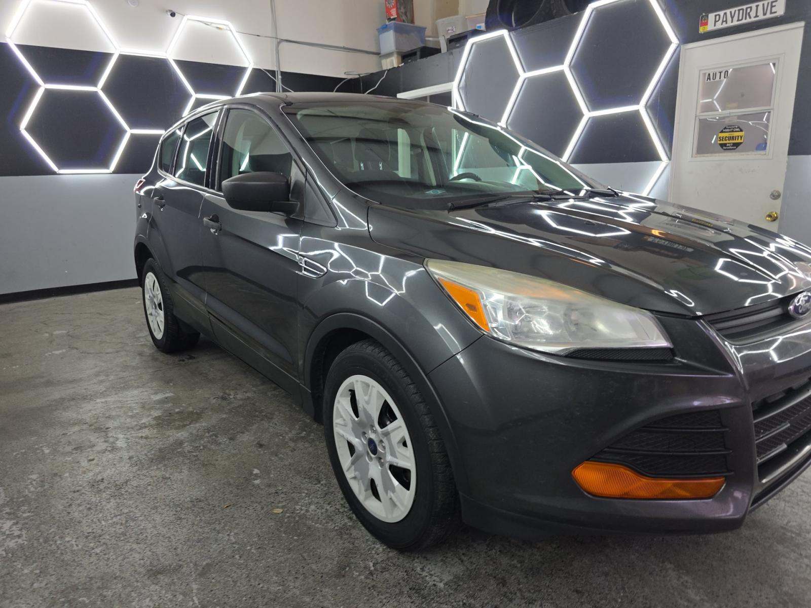 FORD ESCAPE - 4
