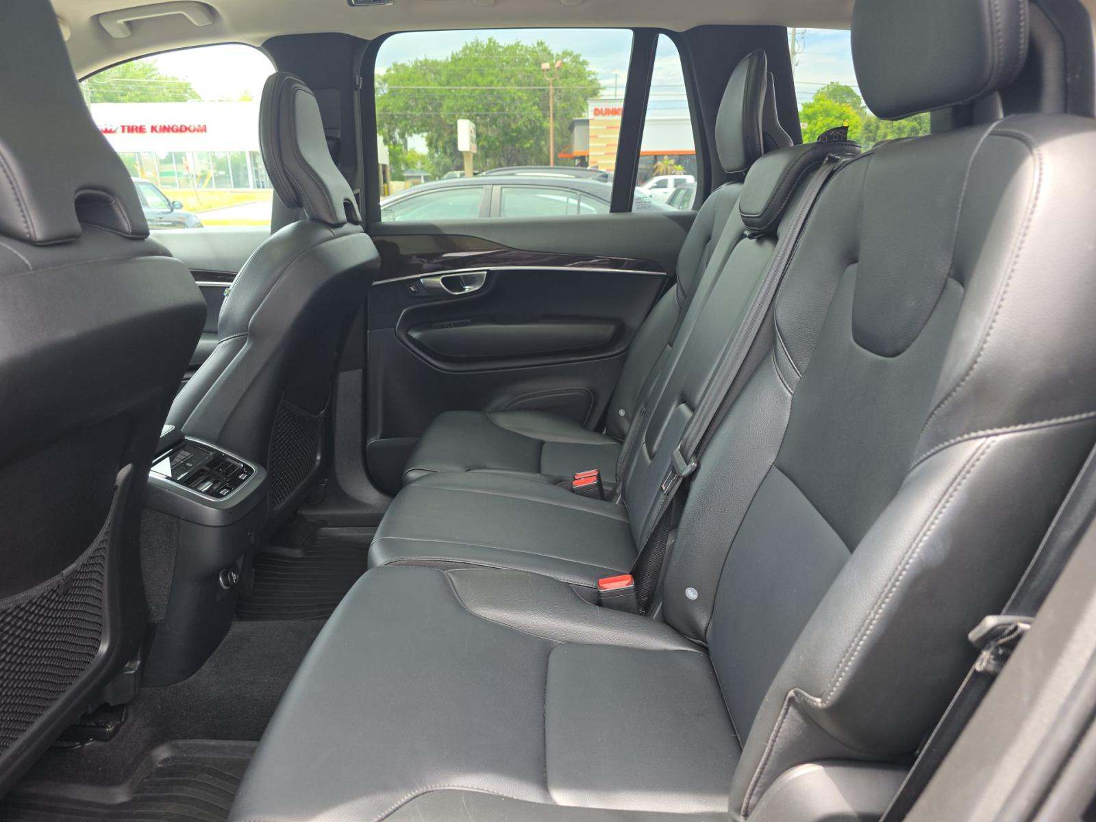 2019 Volvo XC90 T5 Momentum FWD