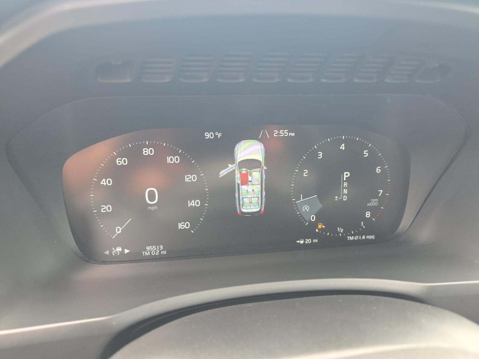 2019 Volvo XC90 T5 Momentum FWD