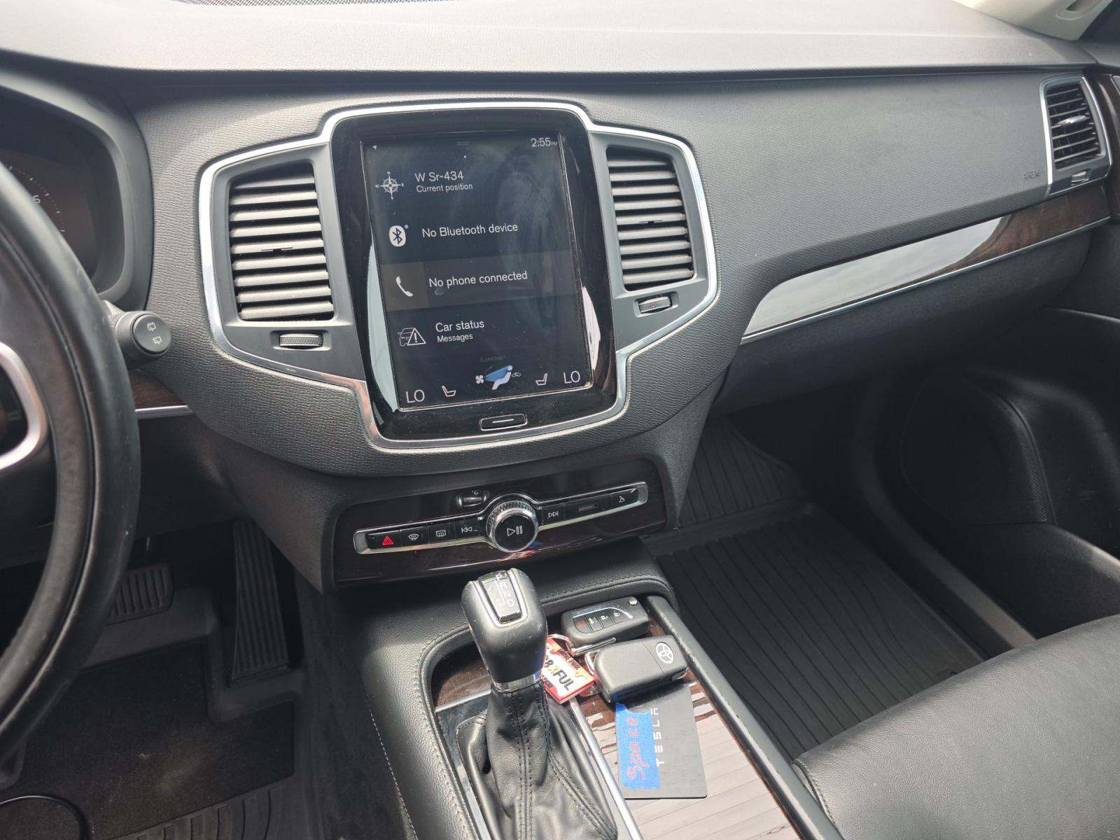2019 Volvo XC90 T5 Momentum FWD