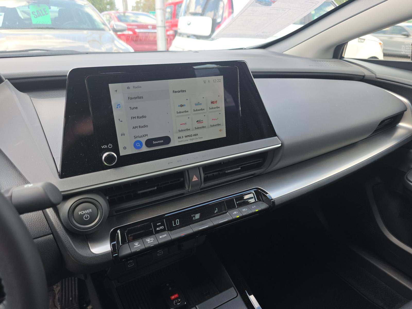 2025 Toyota Prius LE FWD