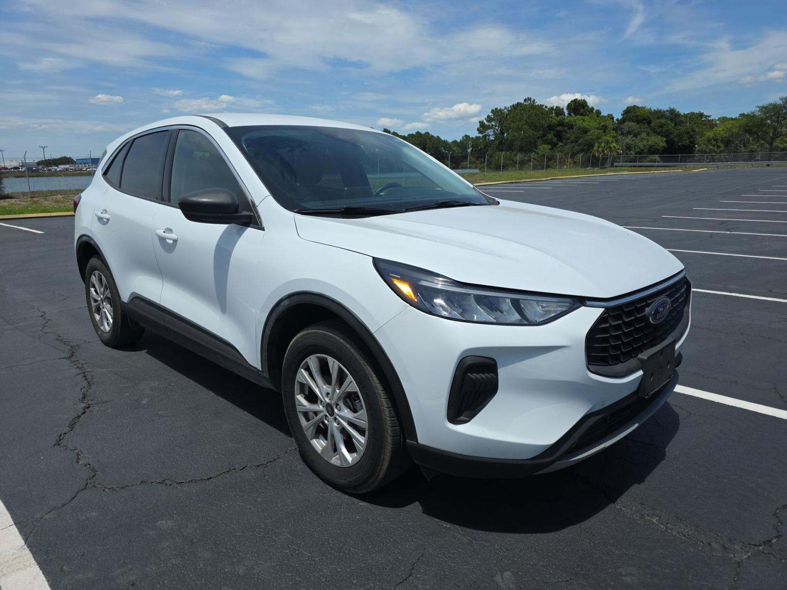 FORD ESCAPE - 4