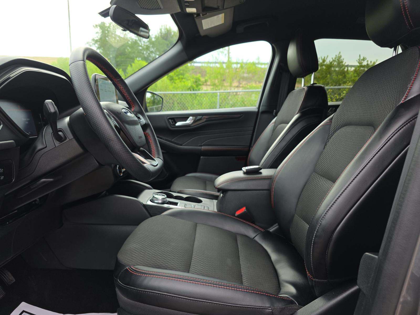 FORD ESCAPE - 6