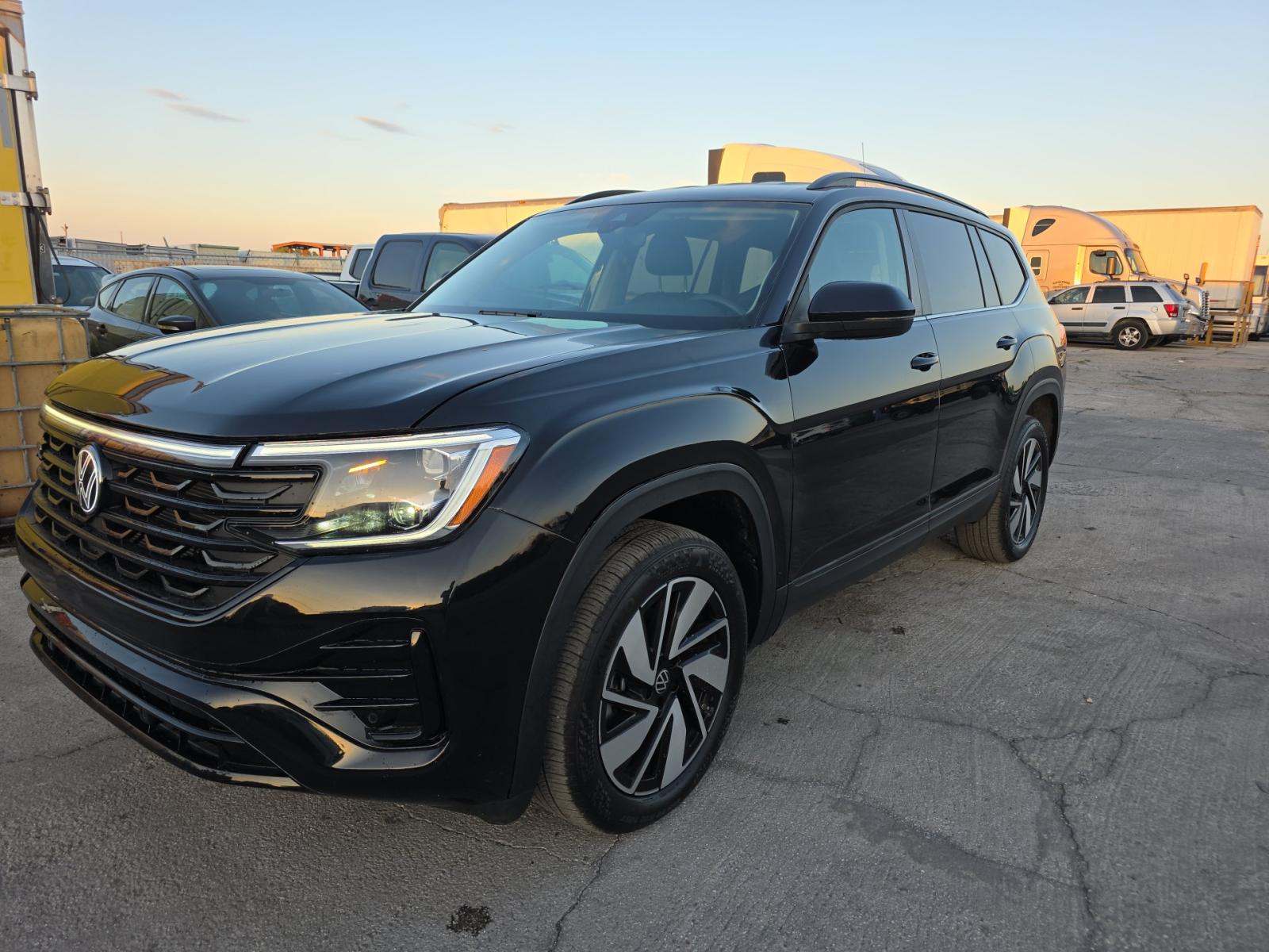 2025 Volkswagen Atlas 2.0T SE FWD