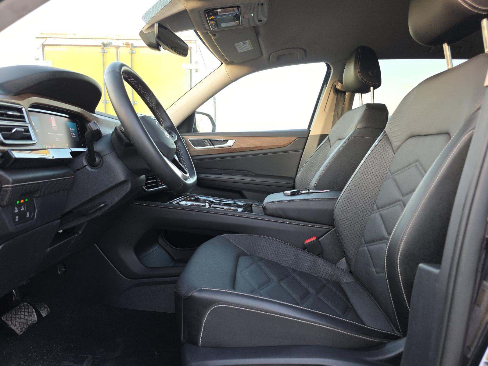 2025 Volkswagen Atlas 2.0T SE FWD