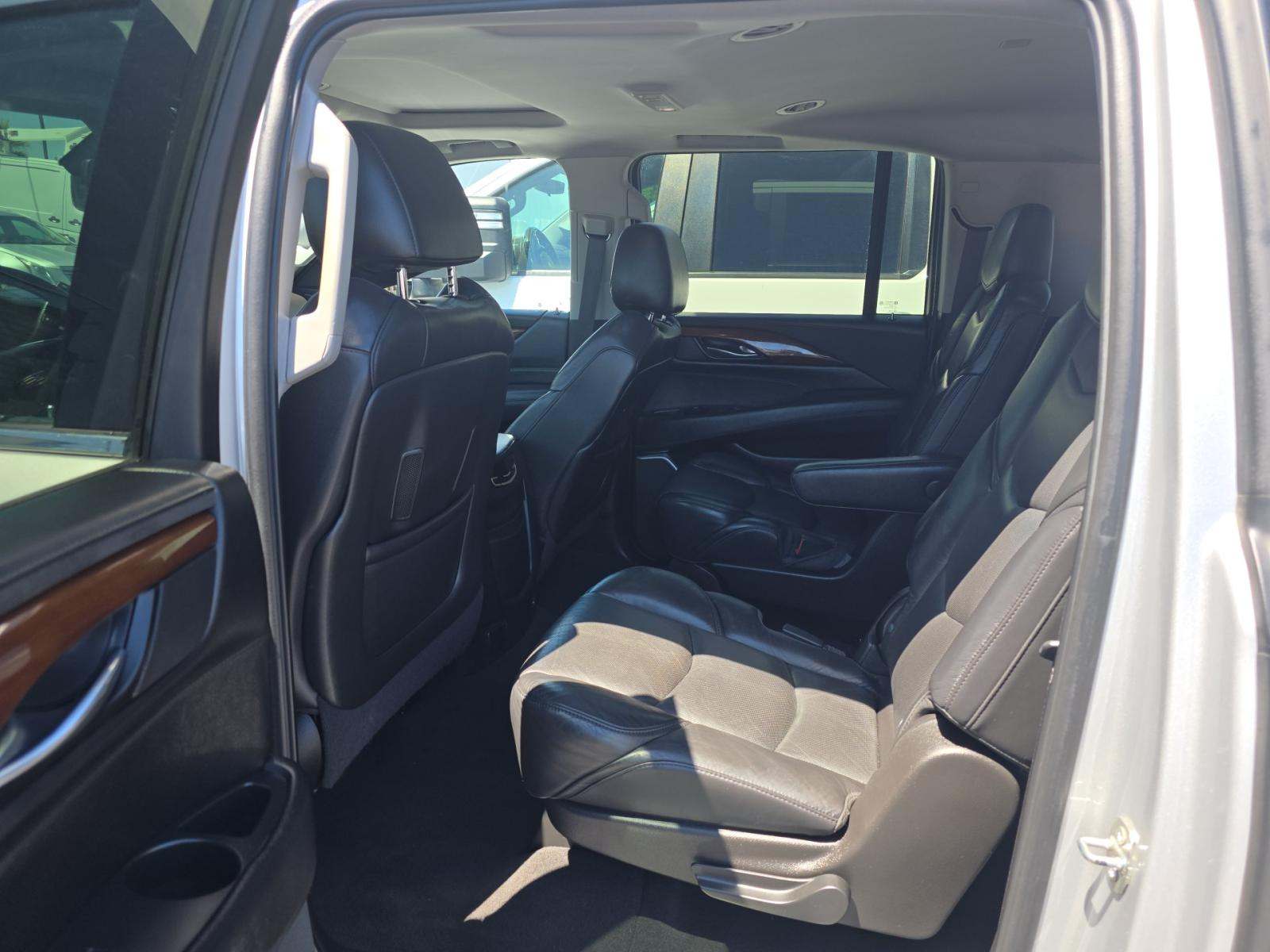 2020 Cadillac Escalade ESV Luxury RWD
