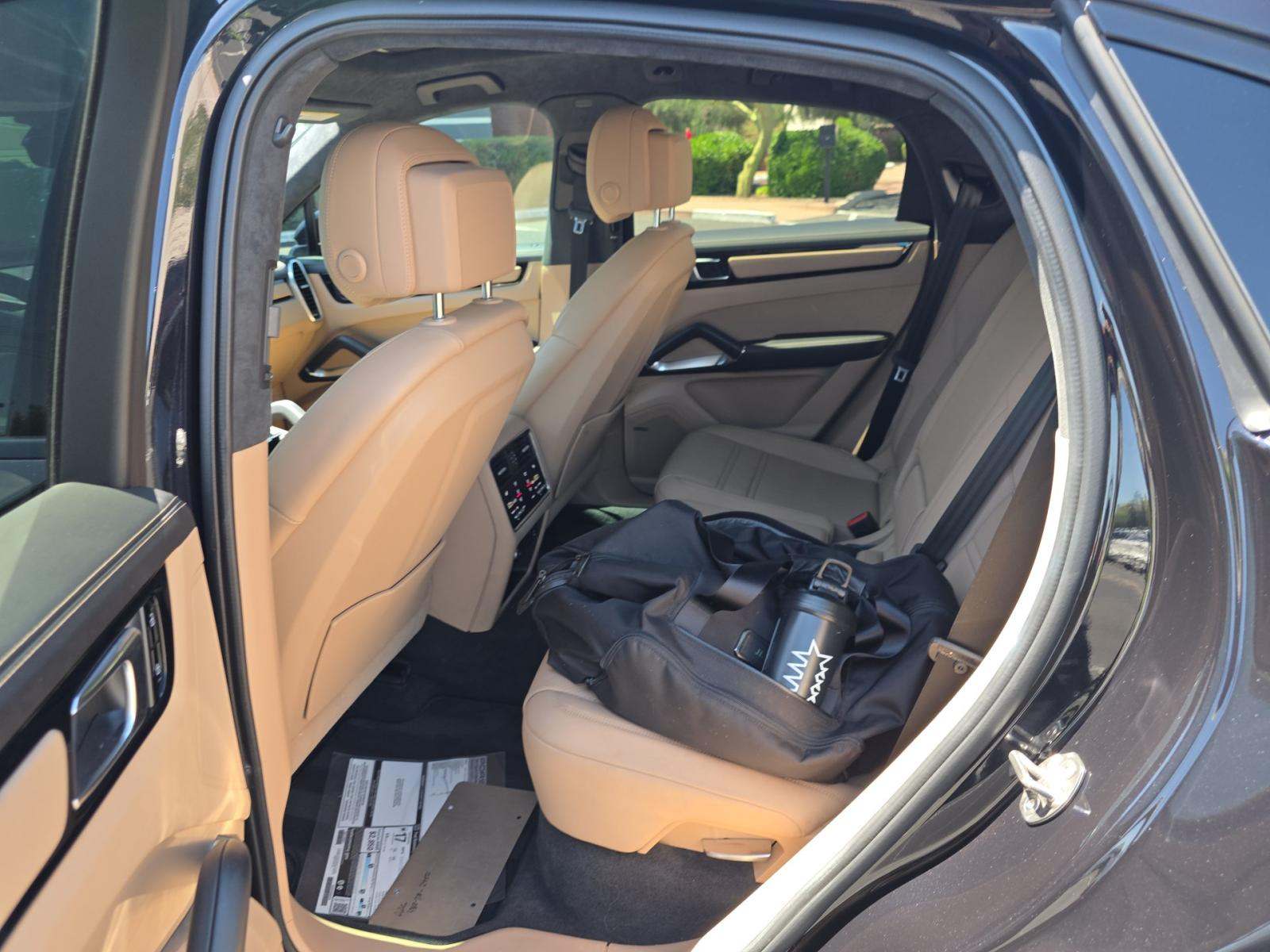 PORSCHE CAYENNE - 9