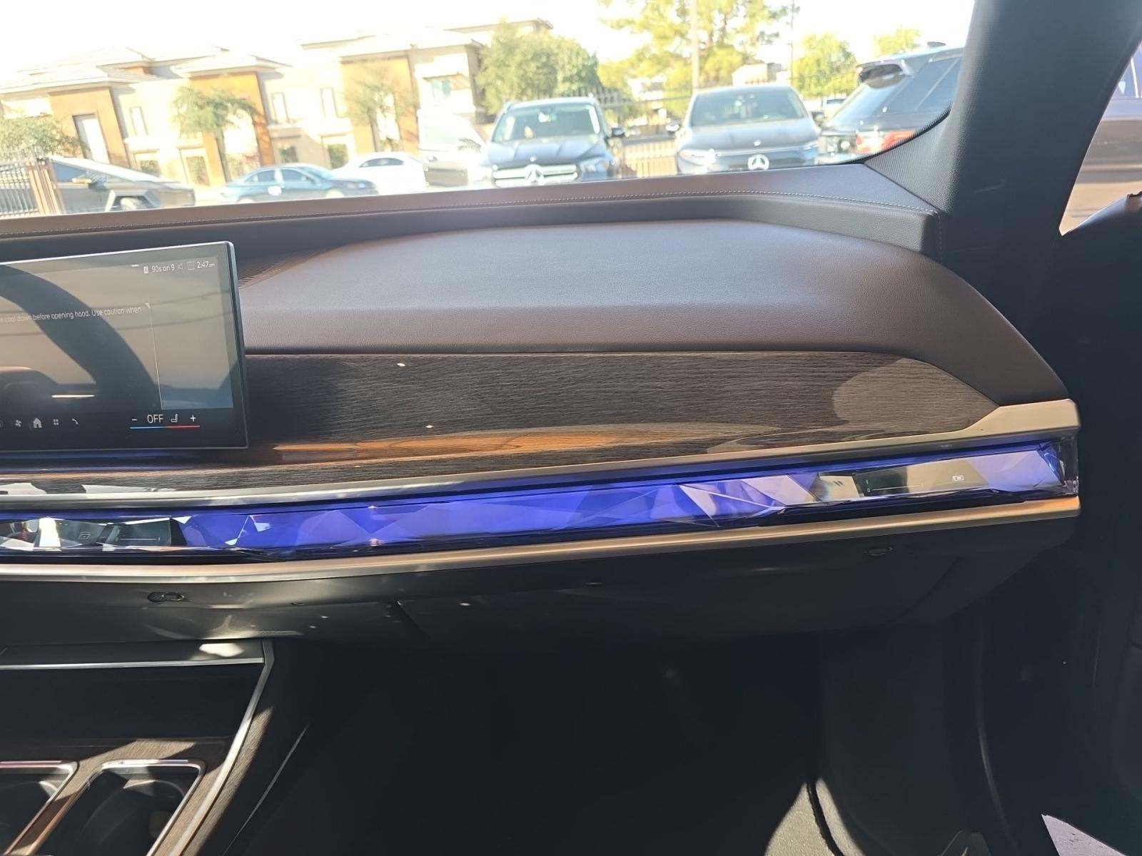 2023 BMW 7 Series 760i xDrive AWD